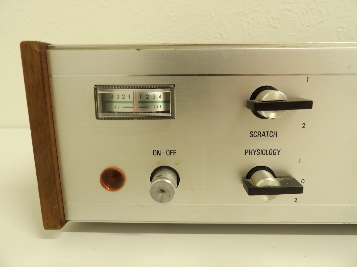 Philips 22RH591 hifi-versterker (1969) - foto 2
