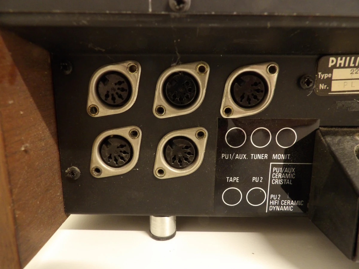 Philips 22RH591 hifi-versterker (1969) - foto 6