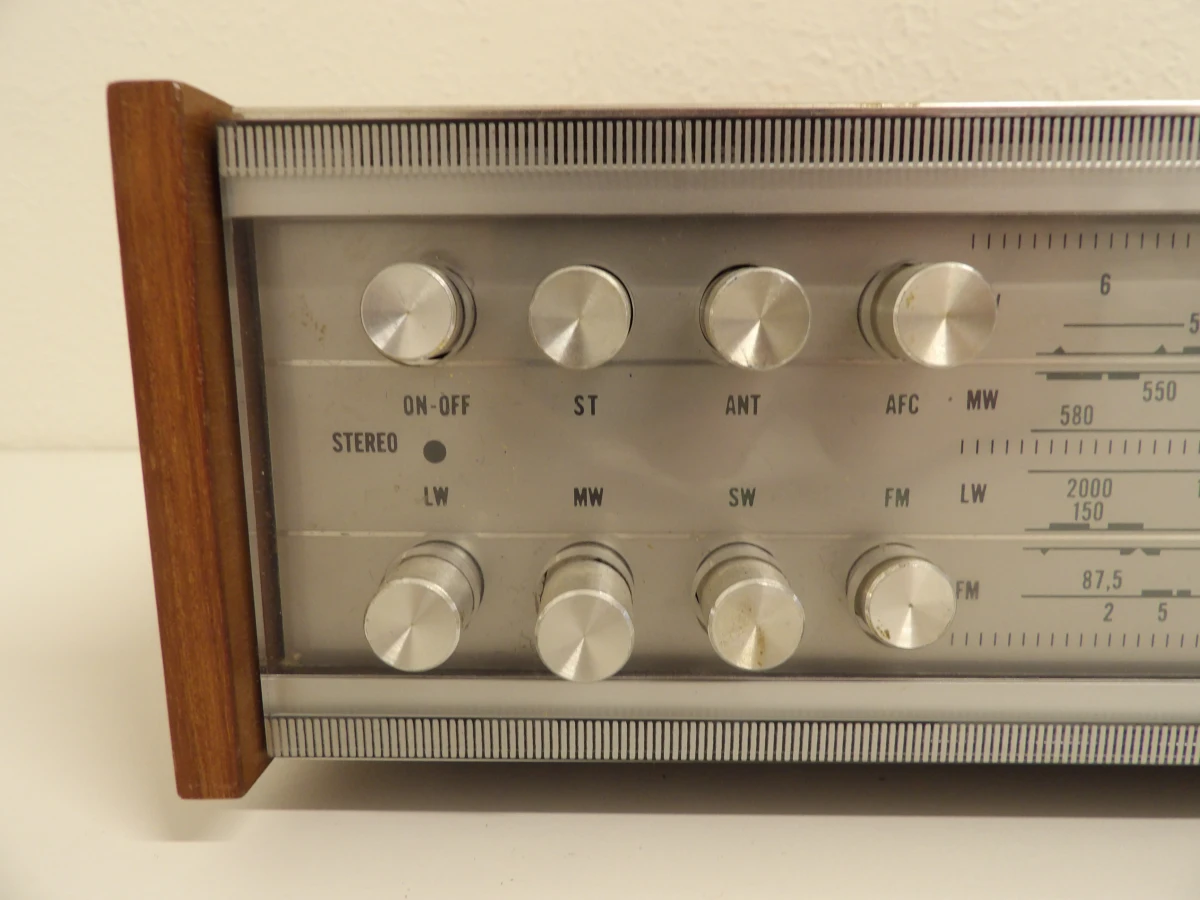 Philips 22RH691 Hi-Fi AM-FM tuner - foto 2