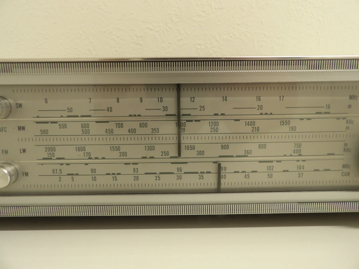 Philips 22RH691 Hi-Fi AM-FM tuner - foto 3