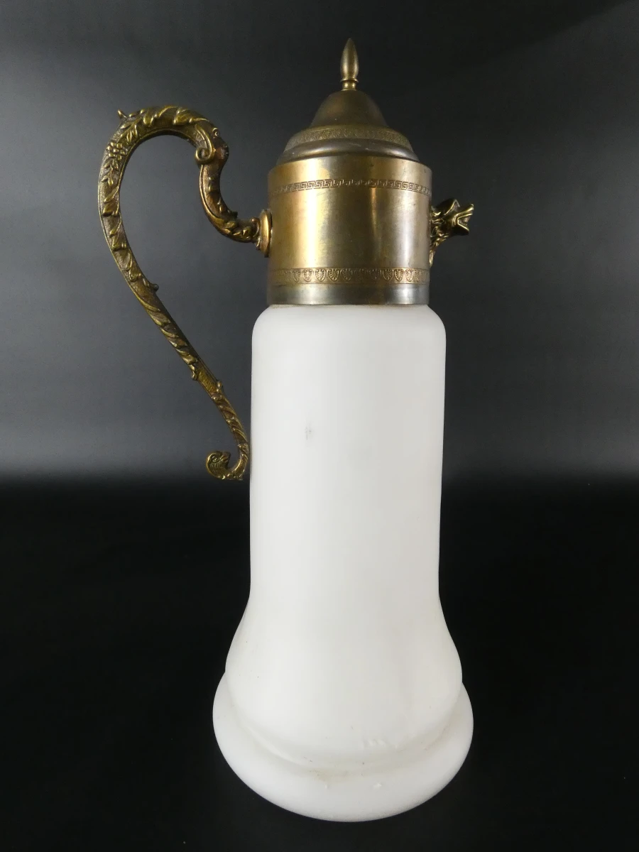 Italiaanse decoratieve melkglazen kruik met Saksisch wapenschild "Providentiae Memor", ca. 1960-1975. - foto 5