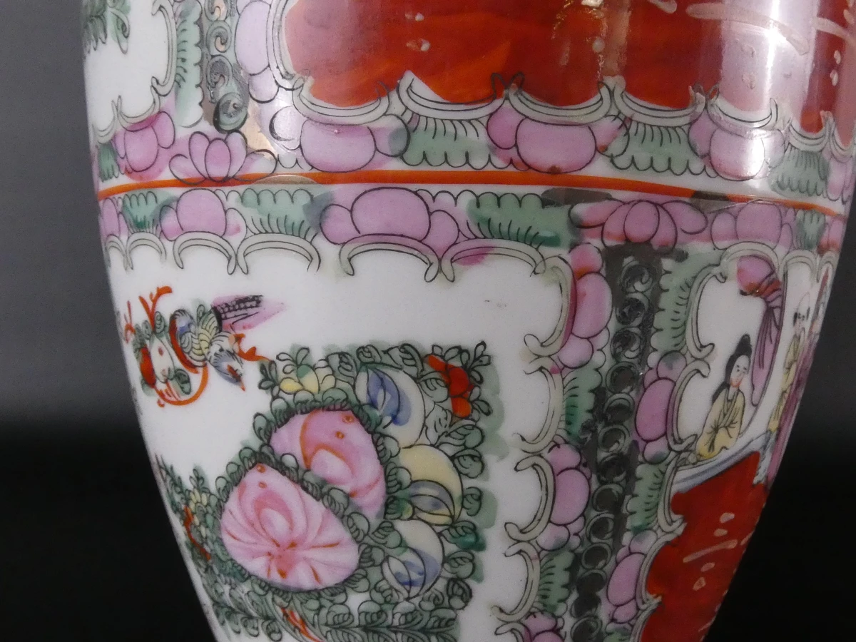 Chinese porseleinen vaas in Cantonese (Rose Medallion)-stijl - foto 5