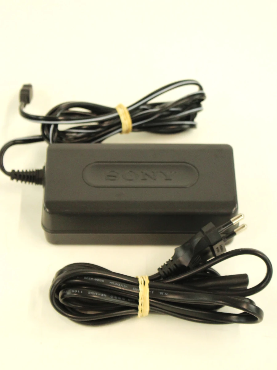 Sony Cyber-shot digitale camera met accessoires - foto 3