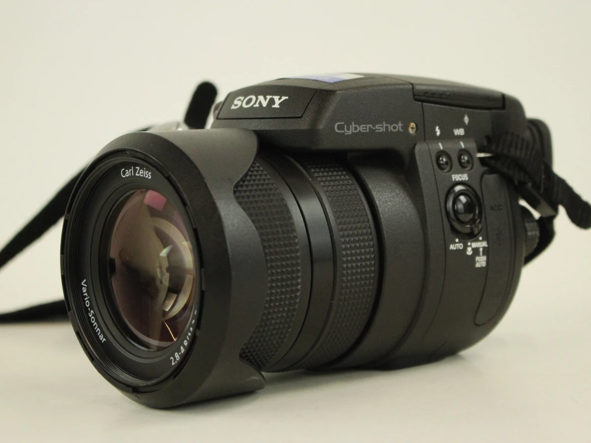 Sony Cyber-shot digitale camera met accessoires - foto 10