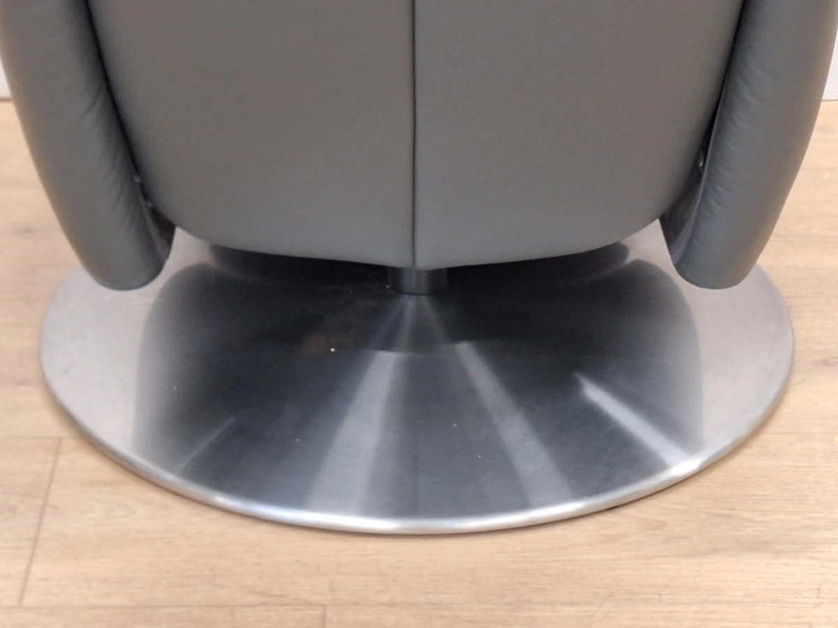 Relaxfauteuil in antracietgrijs leder met glanzende metalen schotelvoet - Hukla Duitsland - foto 17