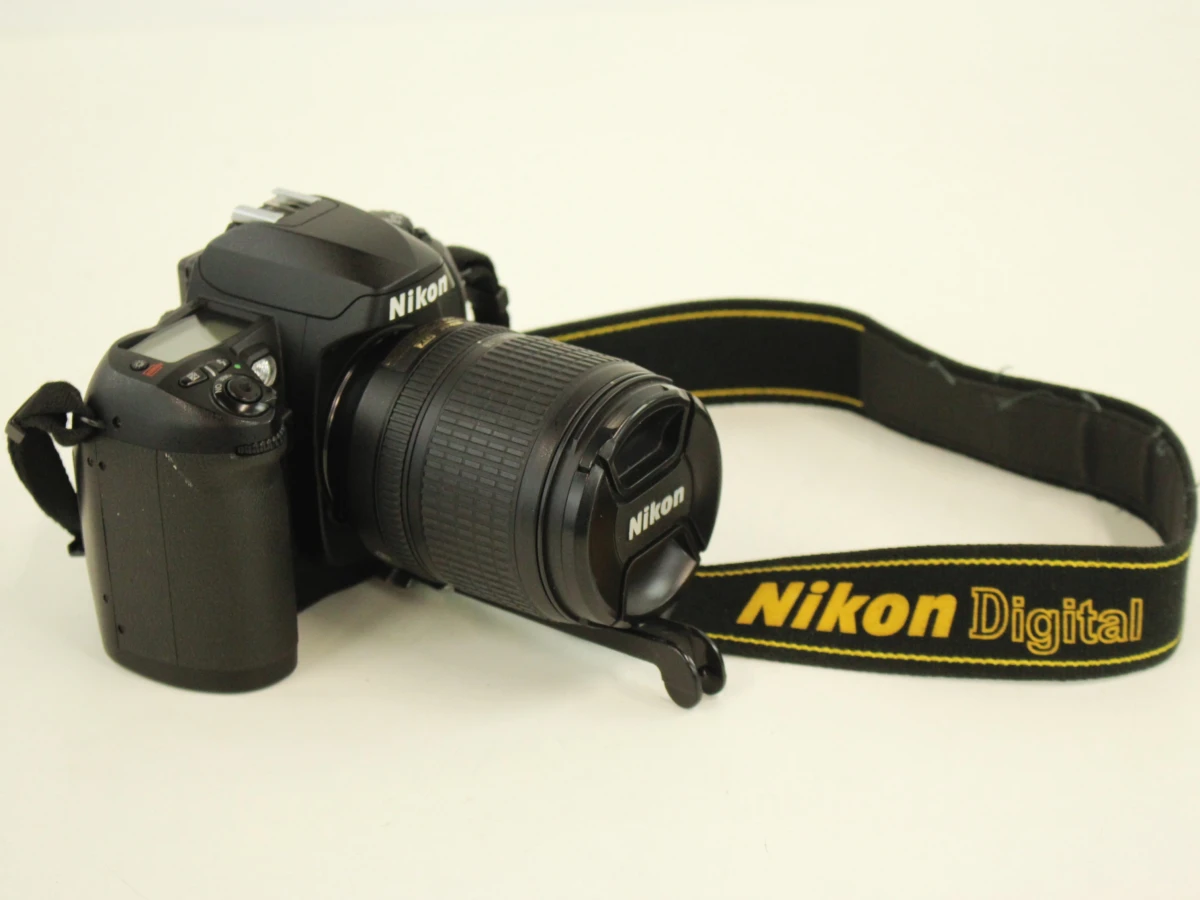 Nikon D100 digitale spiegelreflexcamera met lens en accessoires - foto 3