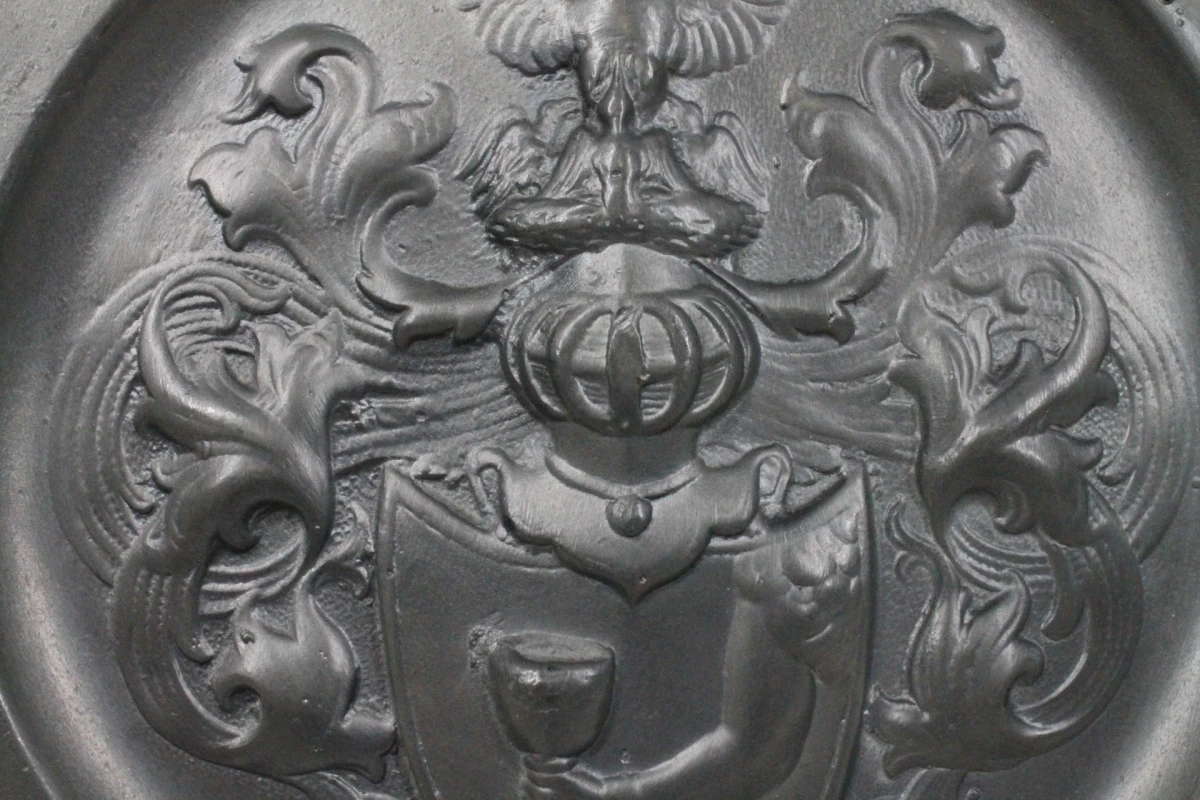 2 Decoratieve tinnen wandborden met wapenschild - foto 6