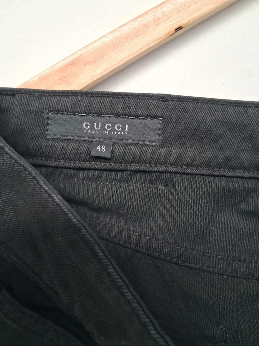 Zwarte denim jeans van het luxe modehuis Gucci - foto 4
