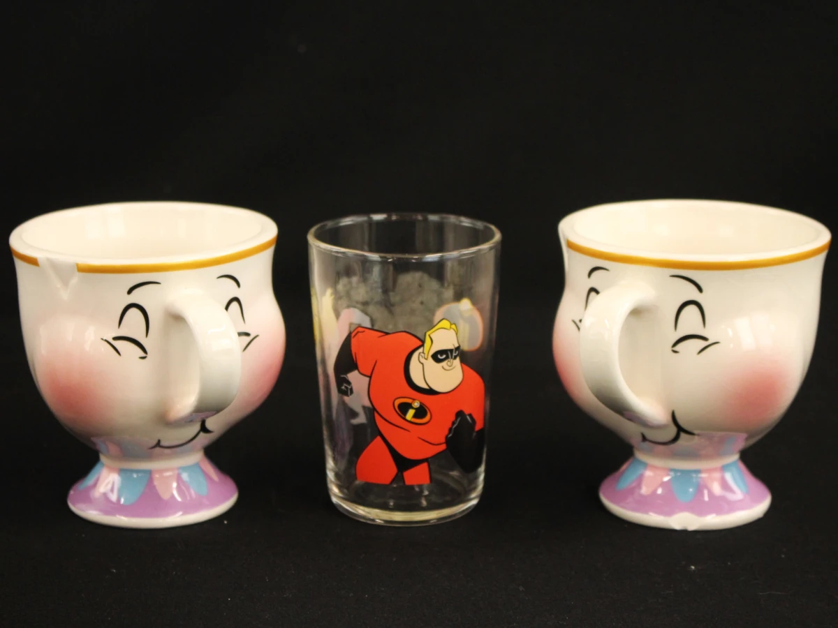Groot Disney verzamelpakket servies, figuren, dvd’s, boeken & vintage  8mm film - foto 4
