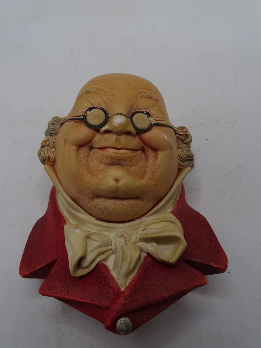 Set van 5 decoratieve wandmaskers met historische figuren - foto 9