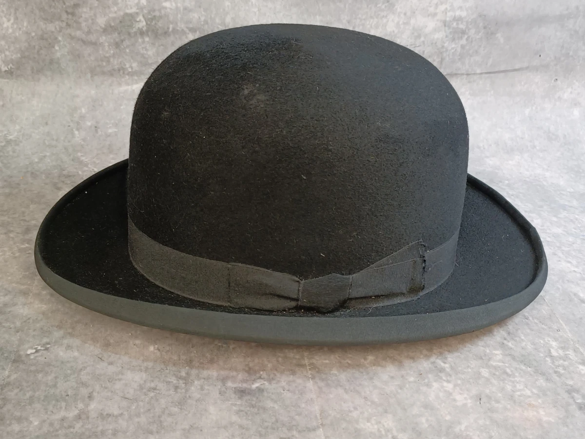 Klassieke zwarte bolhoed - Vintage "Superior Quality" vilt - foto 2