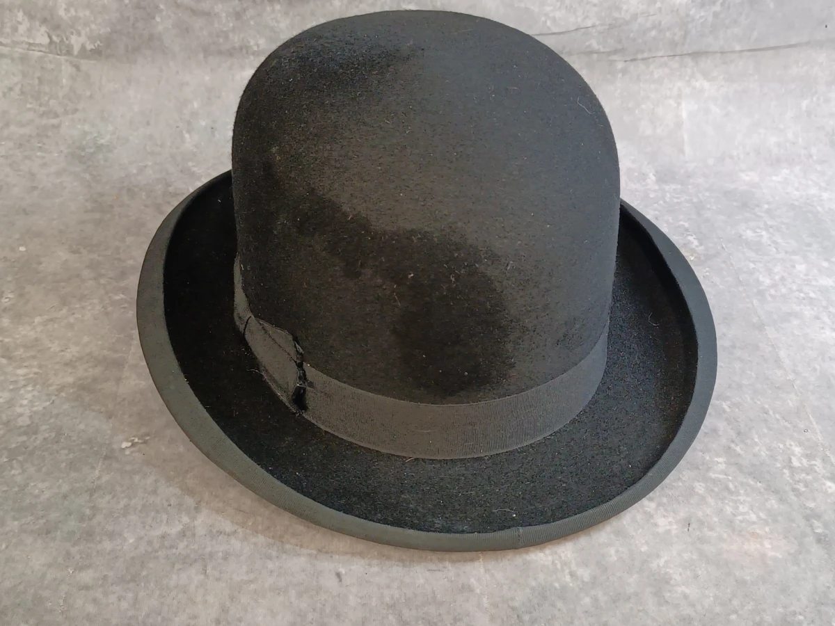 Klassieke zwarte bolhoed - Vintage "Superior Quality" vilt - foto 3