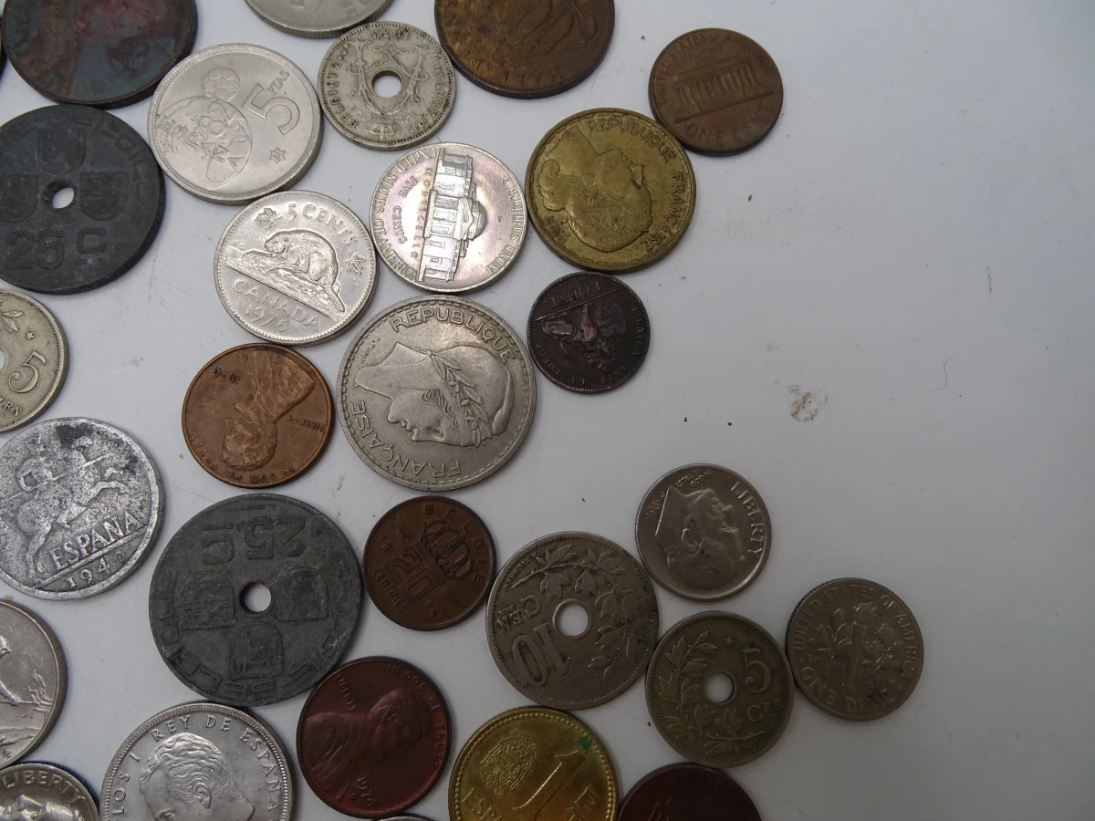 Verzameling oude munten en bankbiljetten in album - foto 20