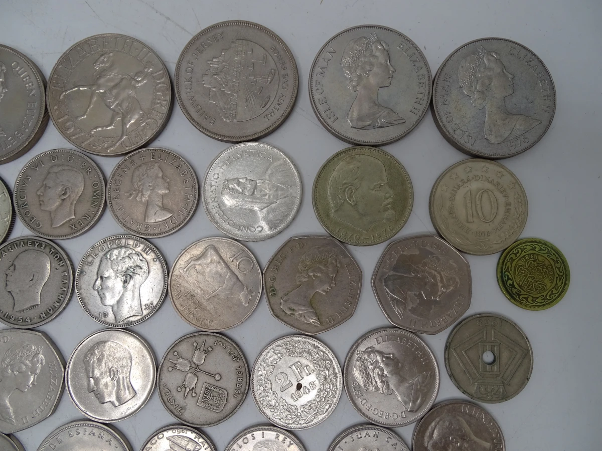 Verzameling oude munten en bankbiljetten in album - foto 5