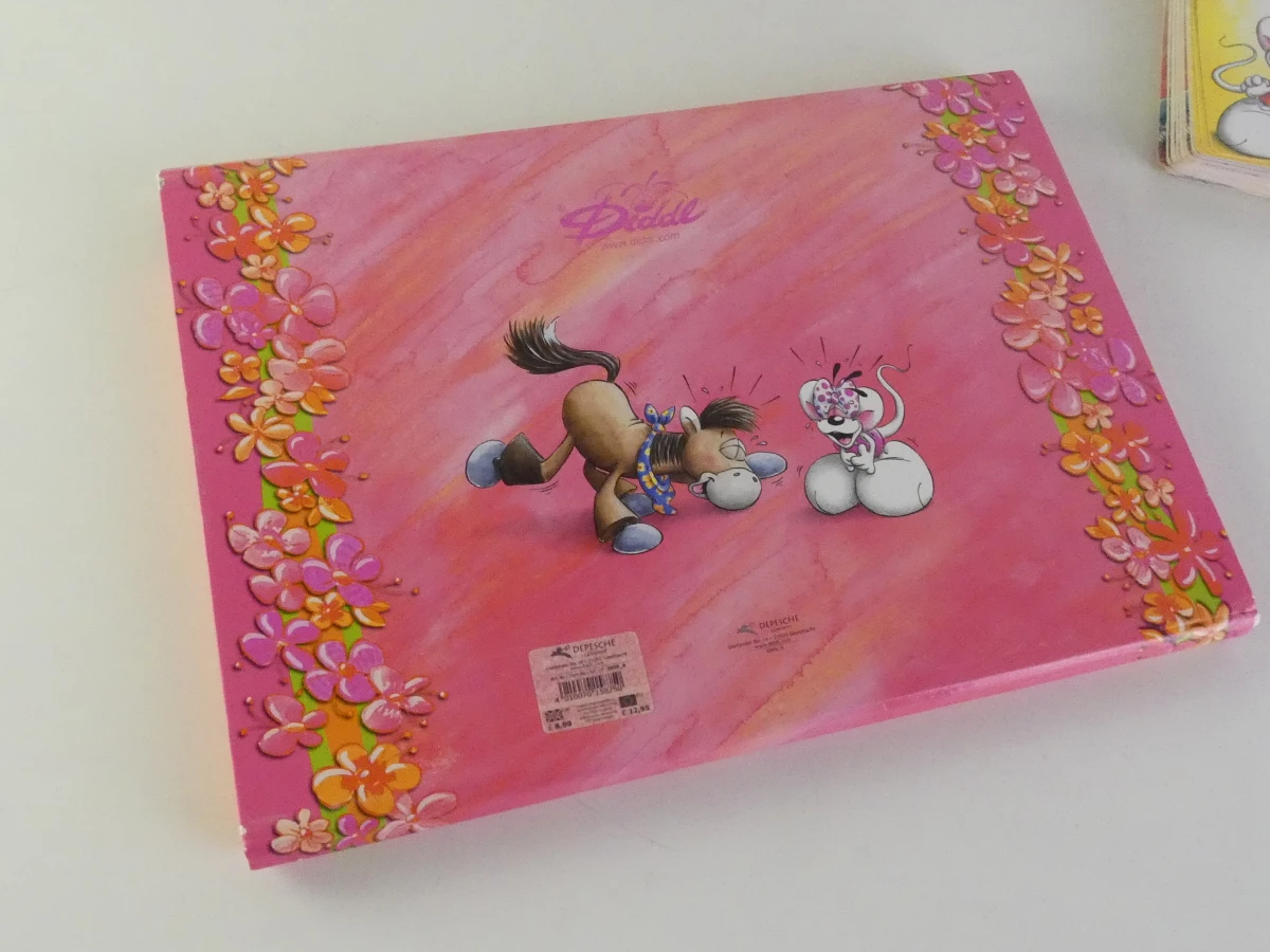 Diddl & Diddlina verzameling – 4 knuffels, quizboekjes en kleurrijke opbergmap - foto 5
