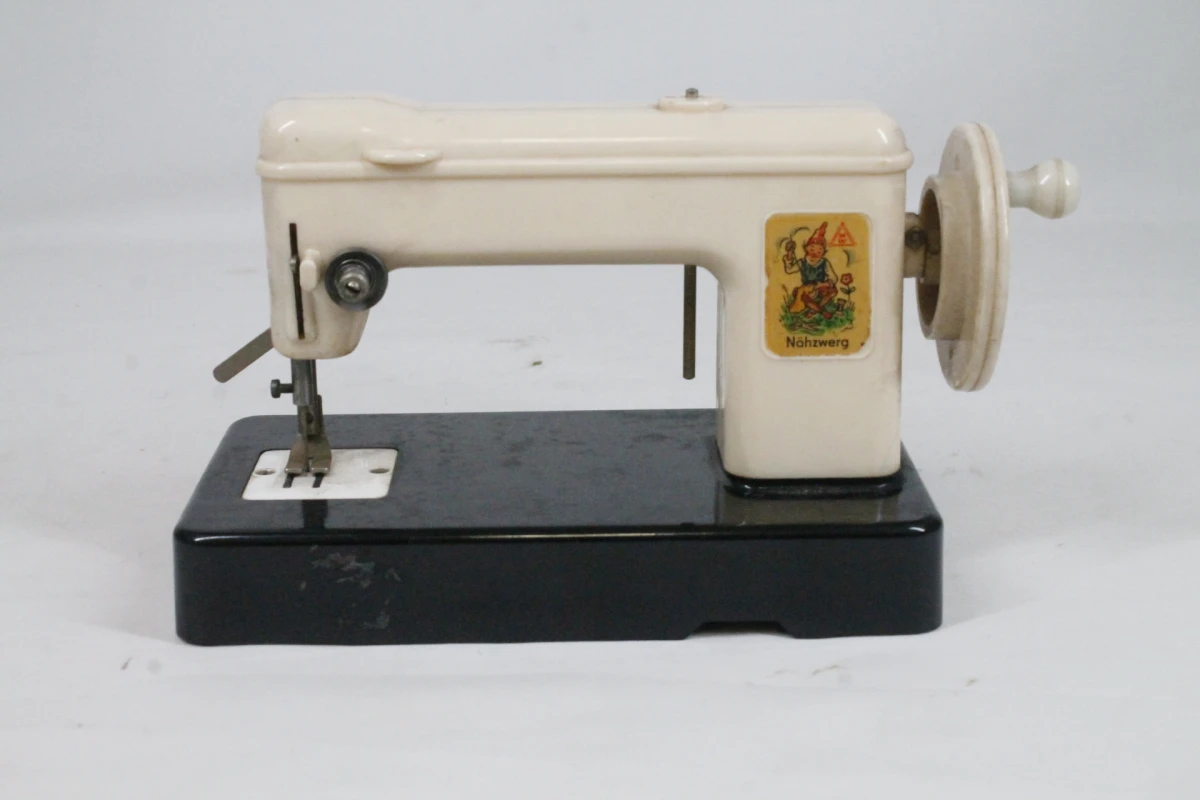 Vintage Nähzwerg Speelgoednaaimachine - foto 2