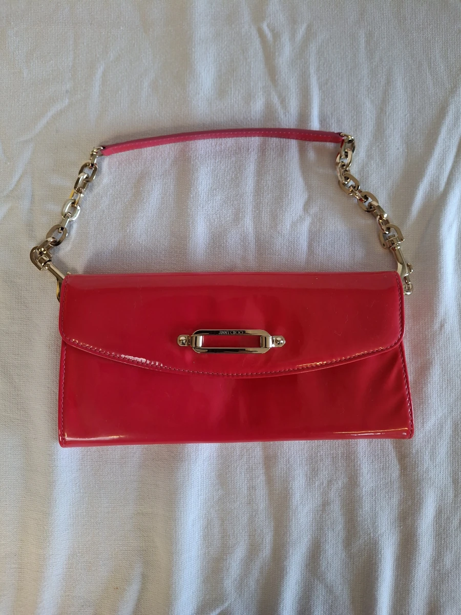 Rode lakleren Jimmy Choo clutch met kettingriem - foto 2