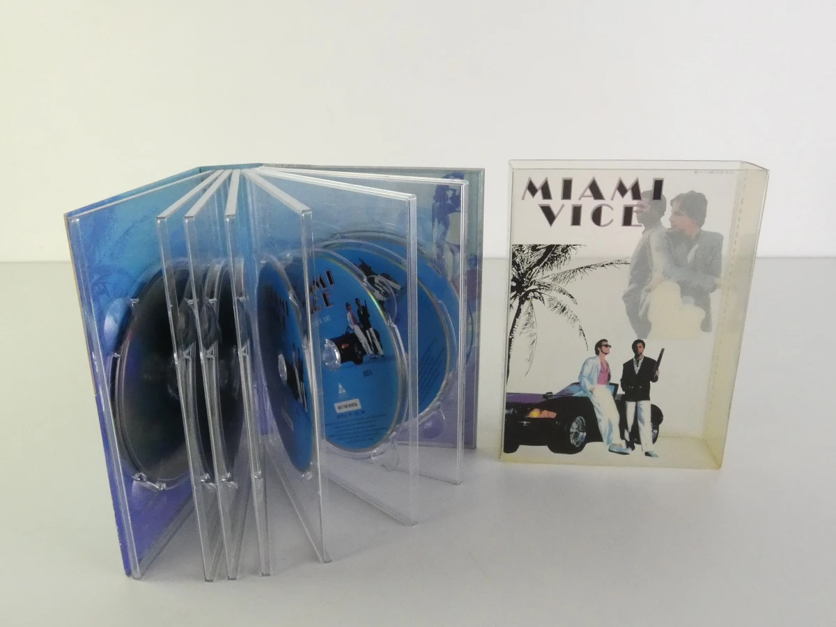 Miami Vice DVD boxset seizoen 1, 2 en 4 - foto 2