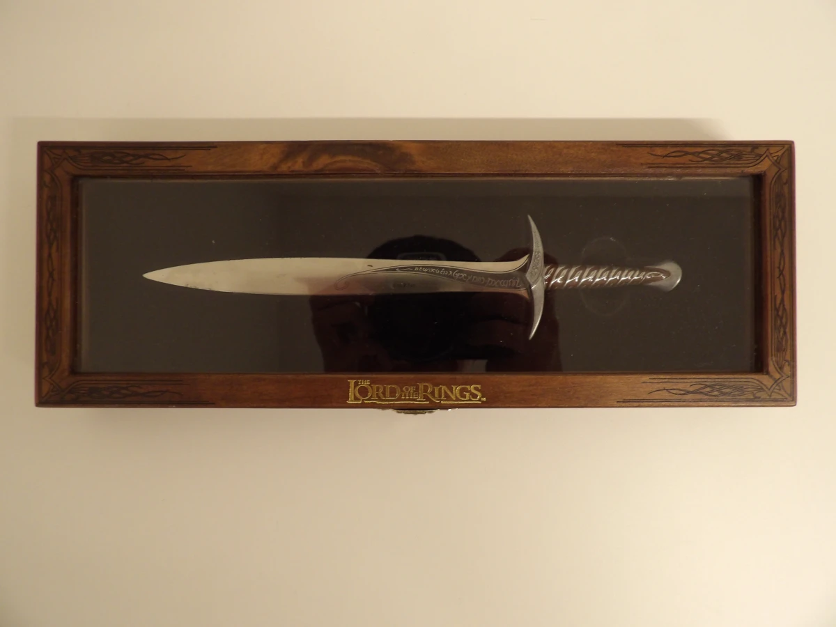 Swords of Middle-earth Miniature Reproduction - The Lord of the Rings (The Noble Collection) - foto 2