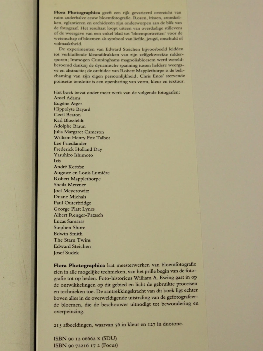 Flora Photographica Bloemen in de fotografie van 1835 tot Heden- Wiliam Erwing SDU uitgeverij koninginnengracht/uitgeverij Focus 's-Gravenhage/ Amsterdam 1991 - foto 2