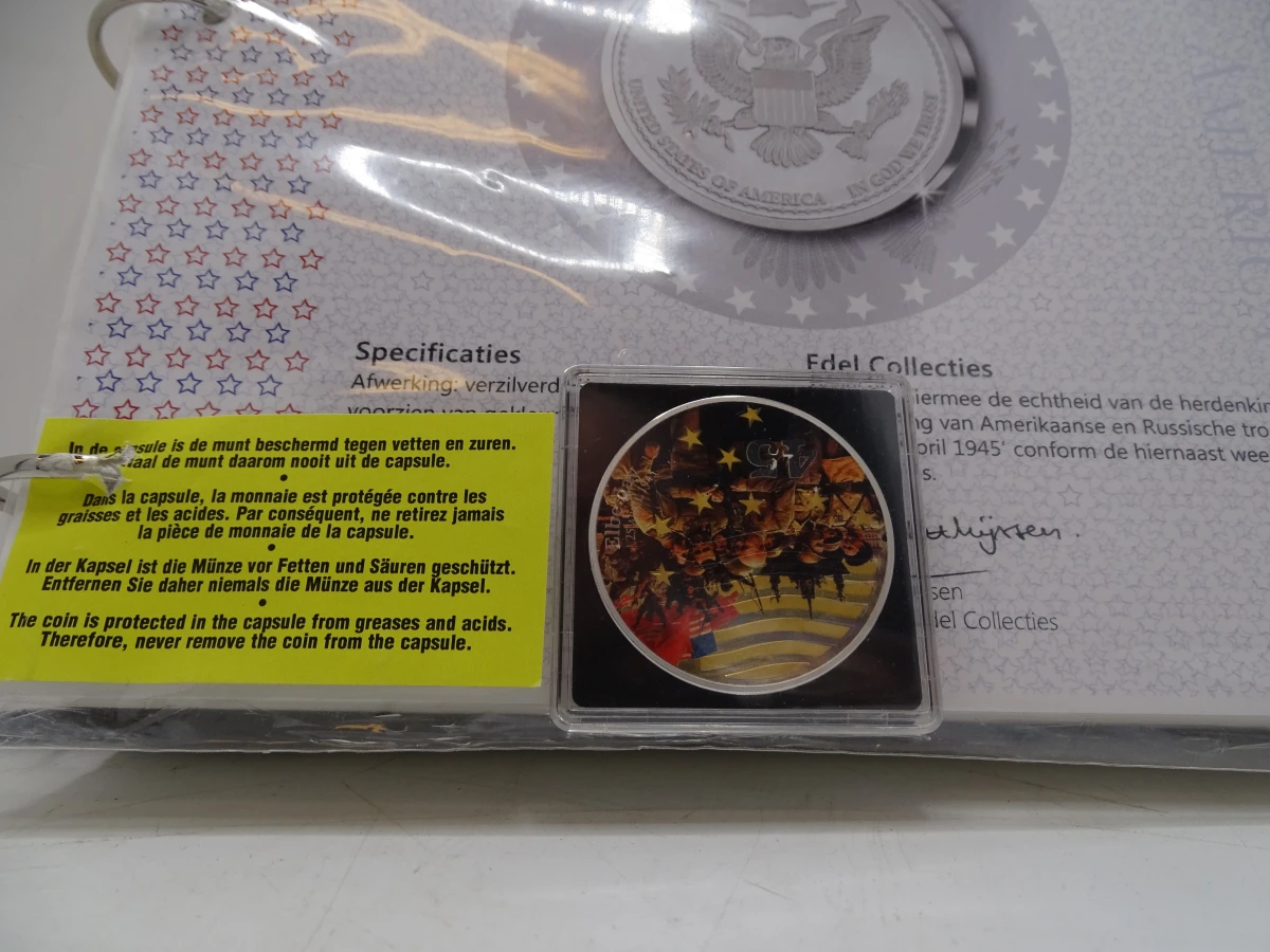 4 mappen Edel Collecties : United States of America en European monarchies - foto 25