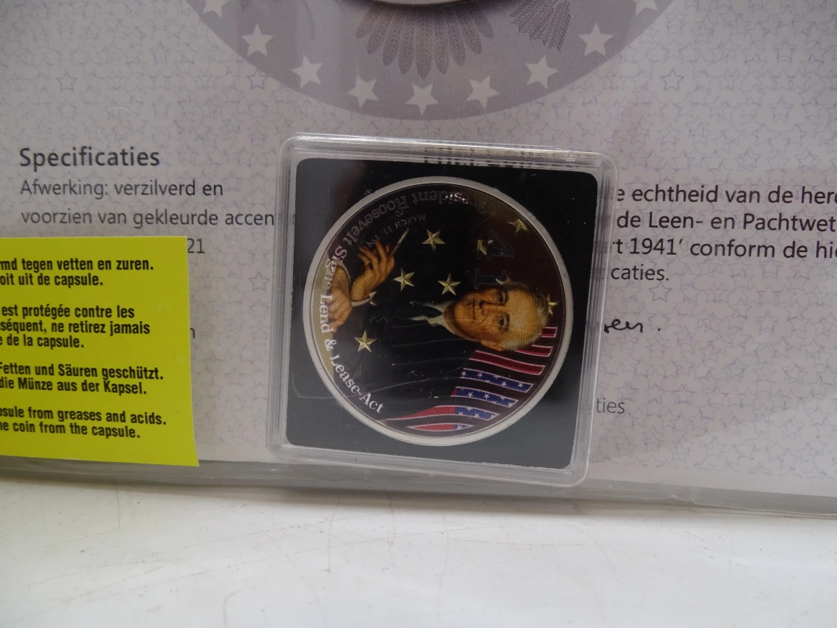 4 mappen Edel Collecties : United States of America en European monarchies - foto 16