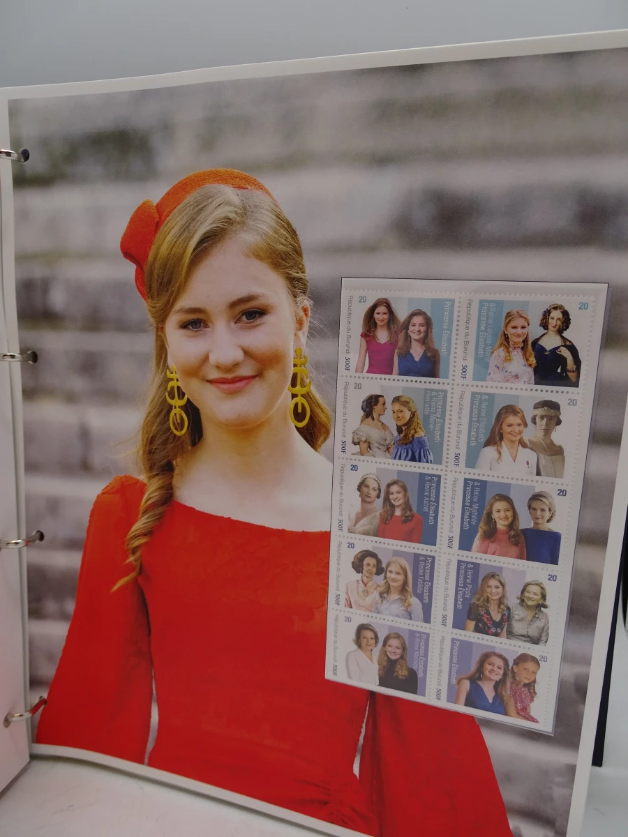 4 mappen Edel Collecties : United States of America en European monarchies - foto 10