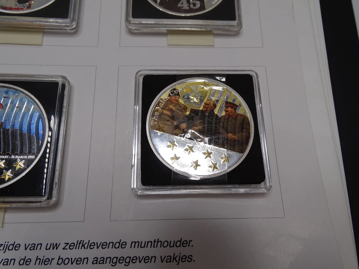 4 mappen Edel Collecties : United States of America en European monarchies - foto 34