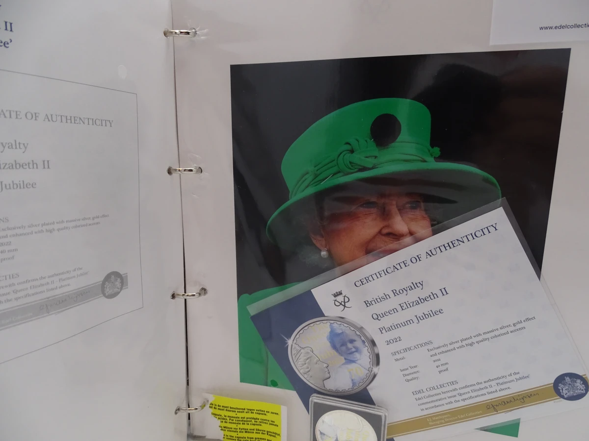 4 mappen Edel Collecties : United States of America en European monarchies - foto 8