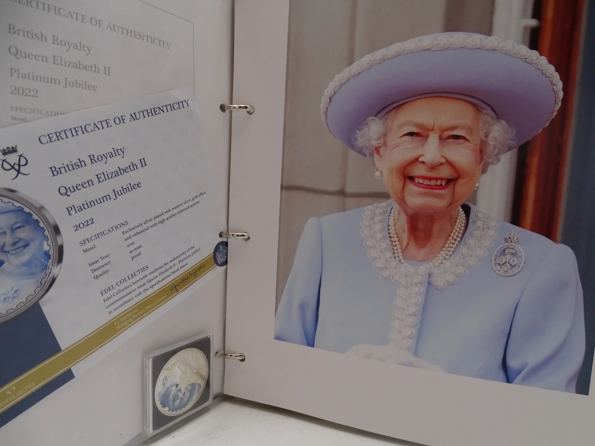 4 mappen Edel Collecties : United States of America en European monarchies - foto 5