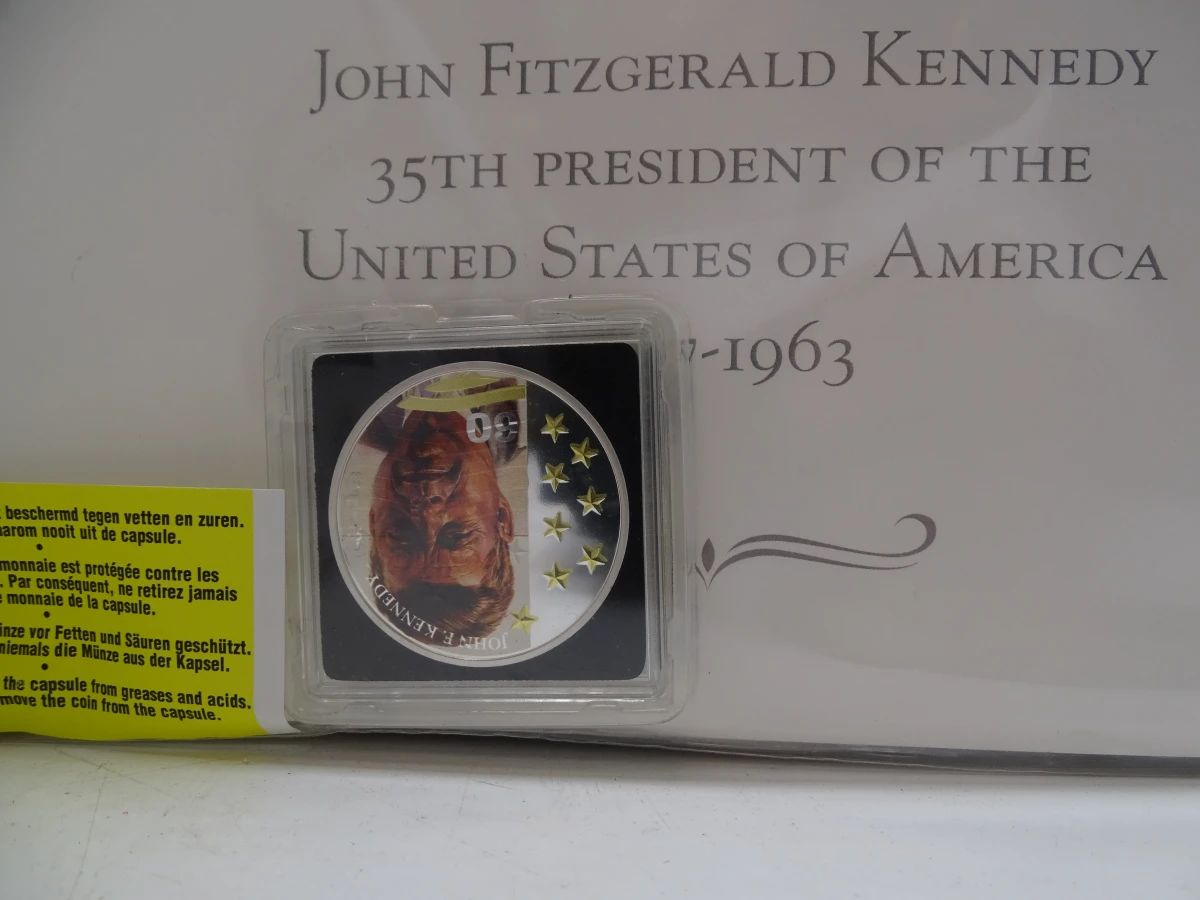 4 mappen Edel Collecties : United States of America en European monarchies - foto 18