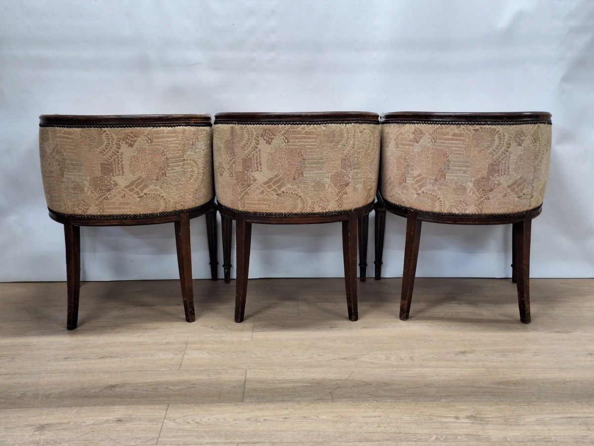 Set van 3 kuipstoelen in Louis XVI-stijl - foto 18