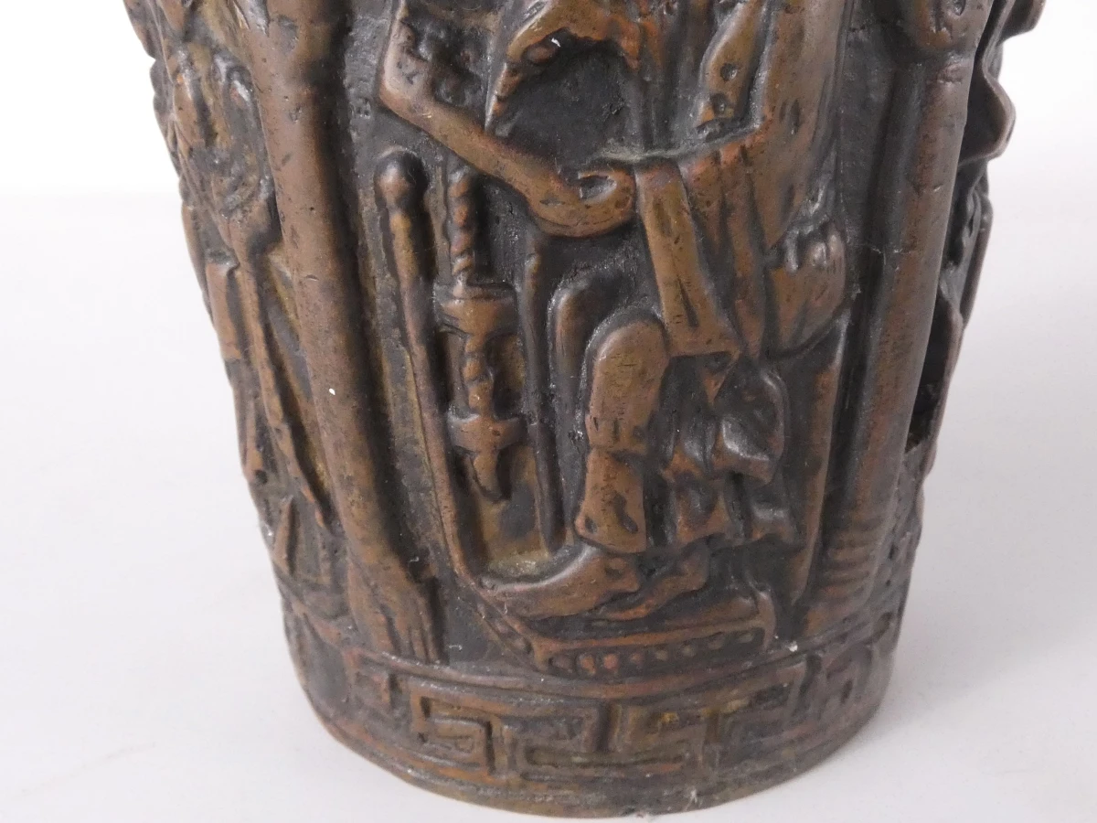 Decoratieve bronzen wijwateremmer (situla) - foto 5