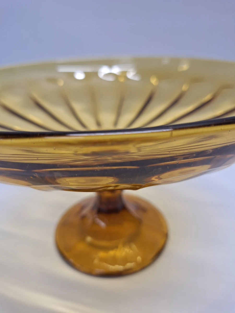 Art-Deco fruitschaal op voet in amberkleurig persglas - foto 7
