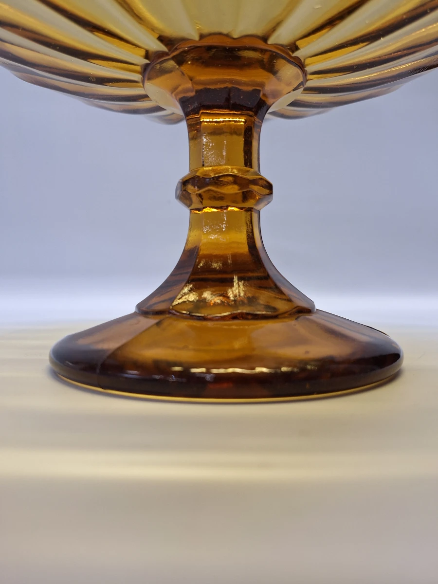 Art-Deco fruitschaal op voet in amberkleurig persglas - foto 5