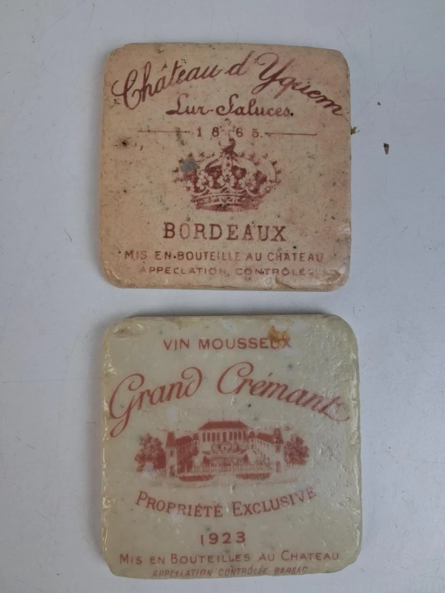 Acht decoratieve vintage onderzetters met Franse wijnetiketten - foto 5