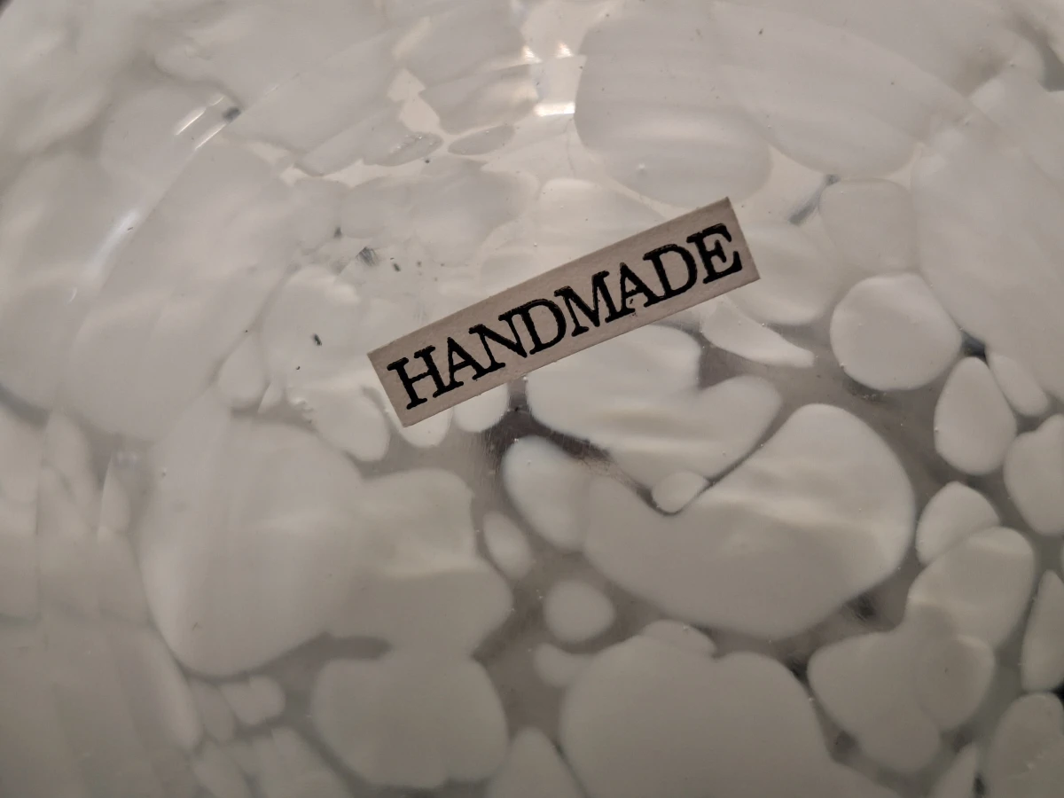 Handgeblazen designvaas in Murano stijl met wit spikkelpatroon - foto 10