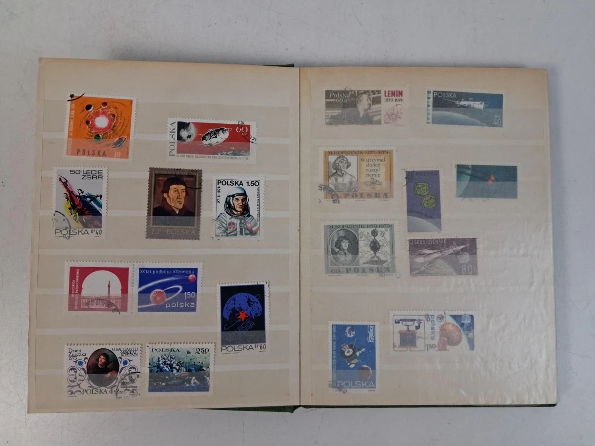 Zes boeken met postzegels - foto 16