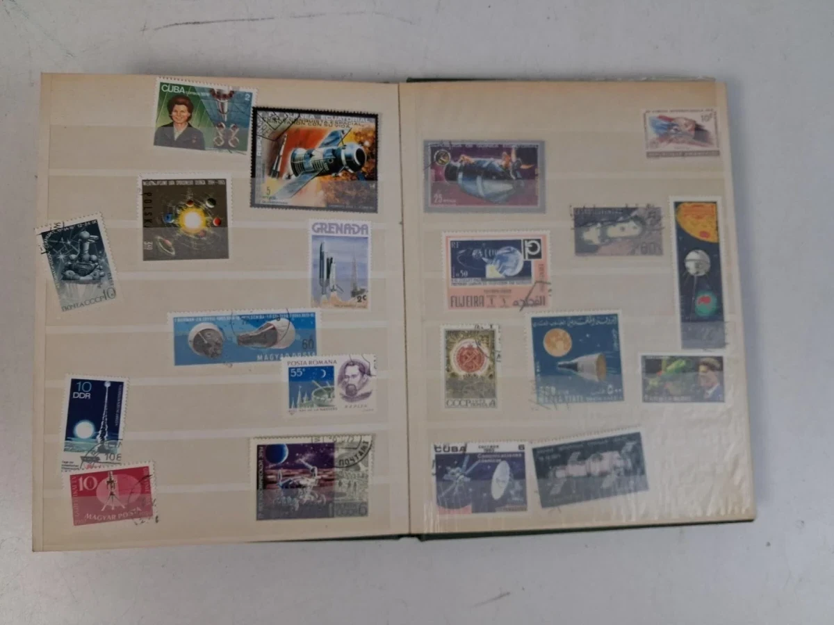 Zes boeken met postzegels - foto 33