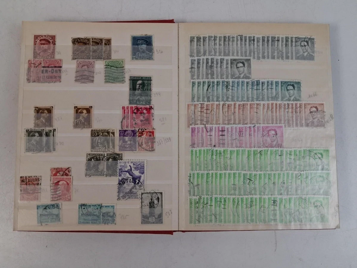 Zes boeken met postzegels - foto 23