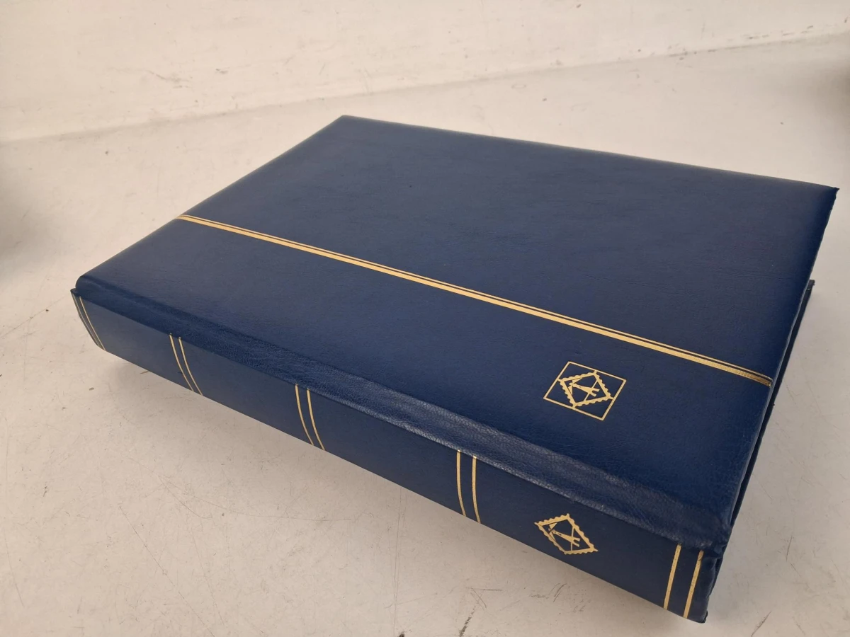 Drie boeken met postfrisse Belgische postzegels - foto 4