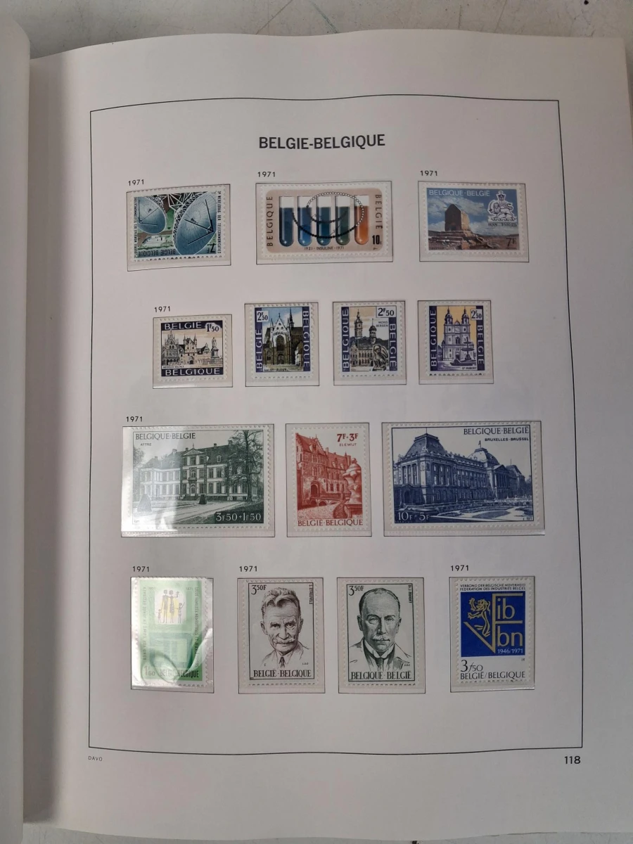 Drie boeken met postfrisse Belgische postzegels - foto 7