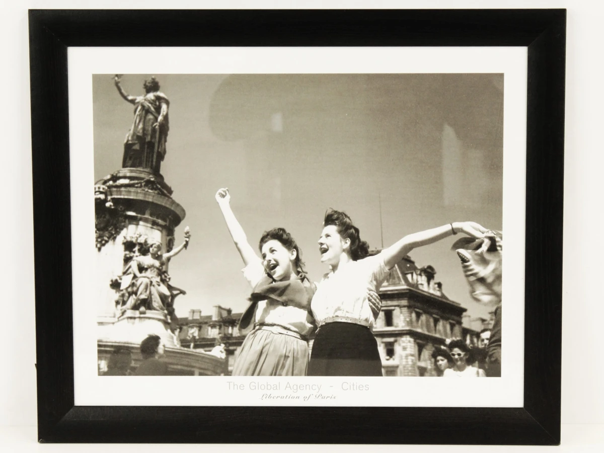 Set van 4 ingelijste zwart-wit prints - The Global Agency, Cities - Parijs & Londen - foto 4