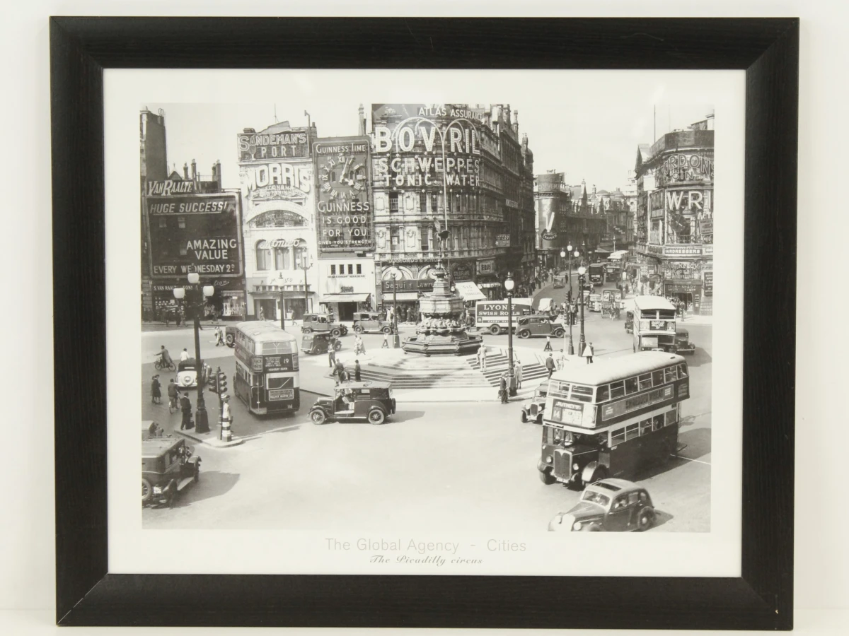 Set van 4 ingelijste zwart-wit prints - The Global Agency, Cities - Parijs & Londen - foto 5