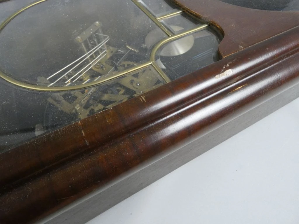 Oude houten wandklok met slinger en mechaniek - foto 6