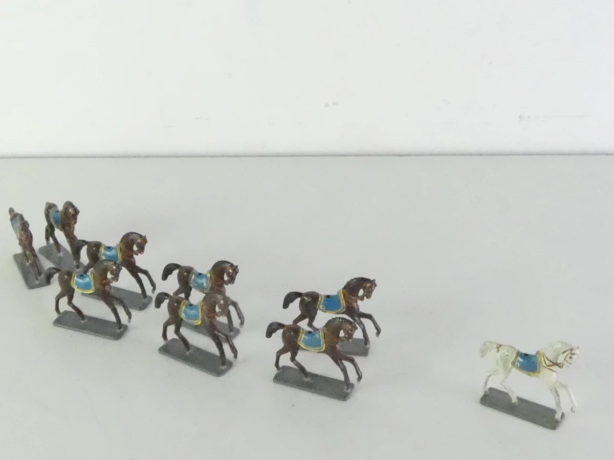 9 paar metalen ruitersoldaatjes te paard - foto 12