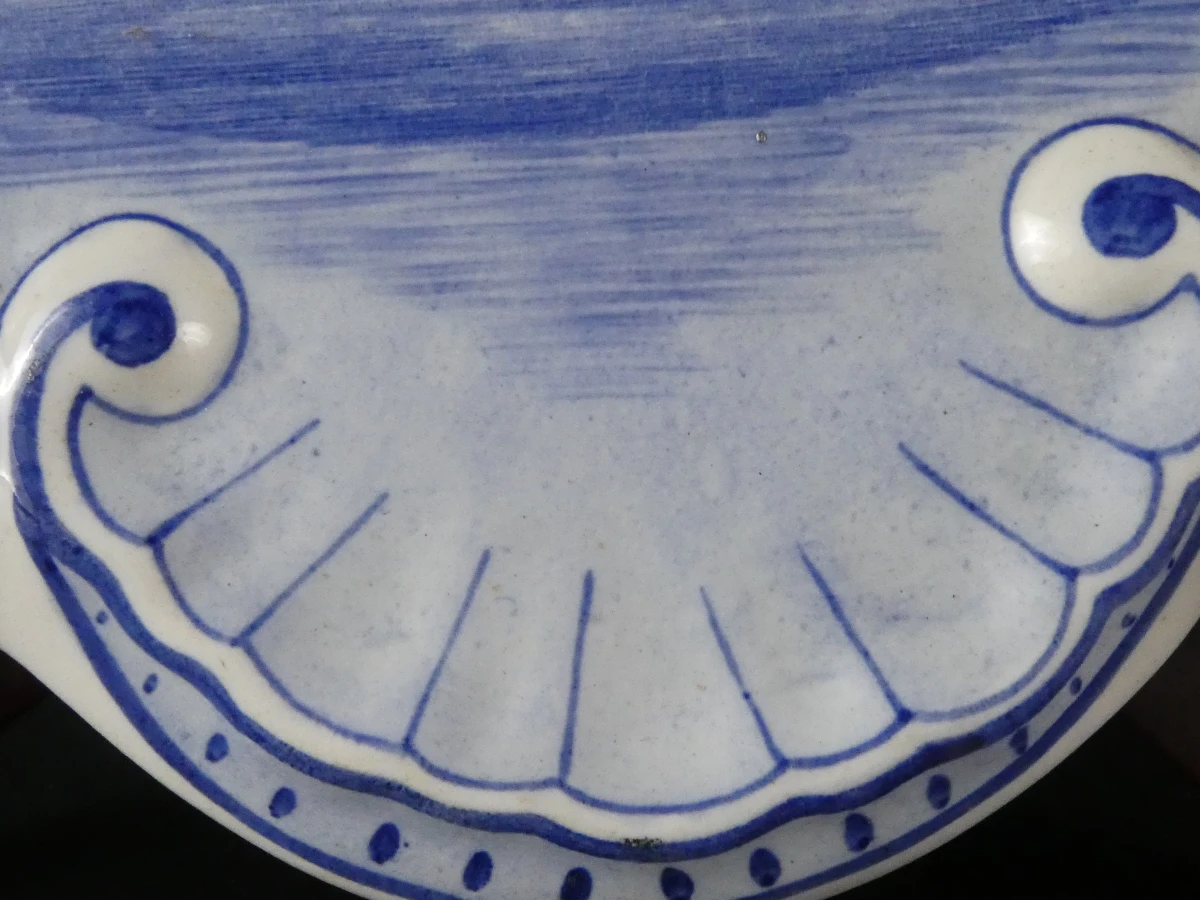 Delftsblauwe wandplaat met maritiem tafereel. - foto 7
