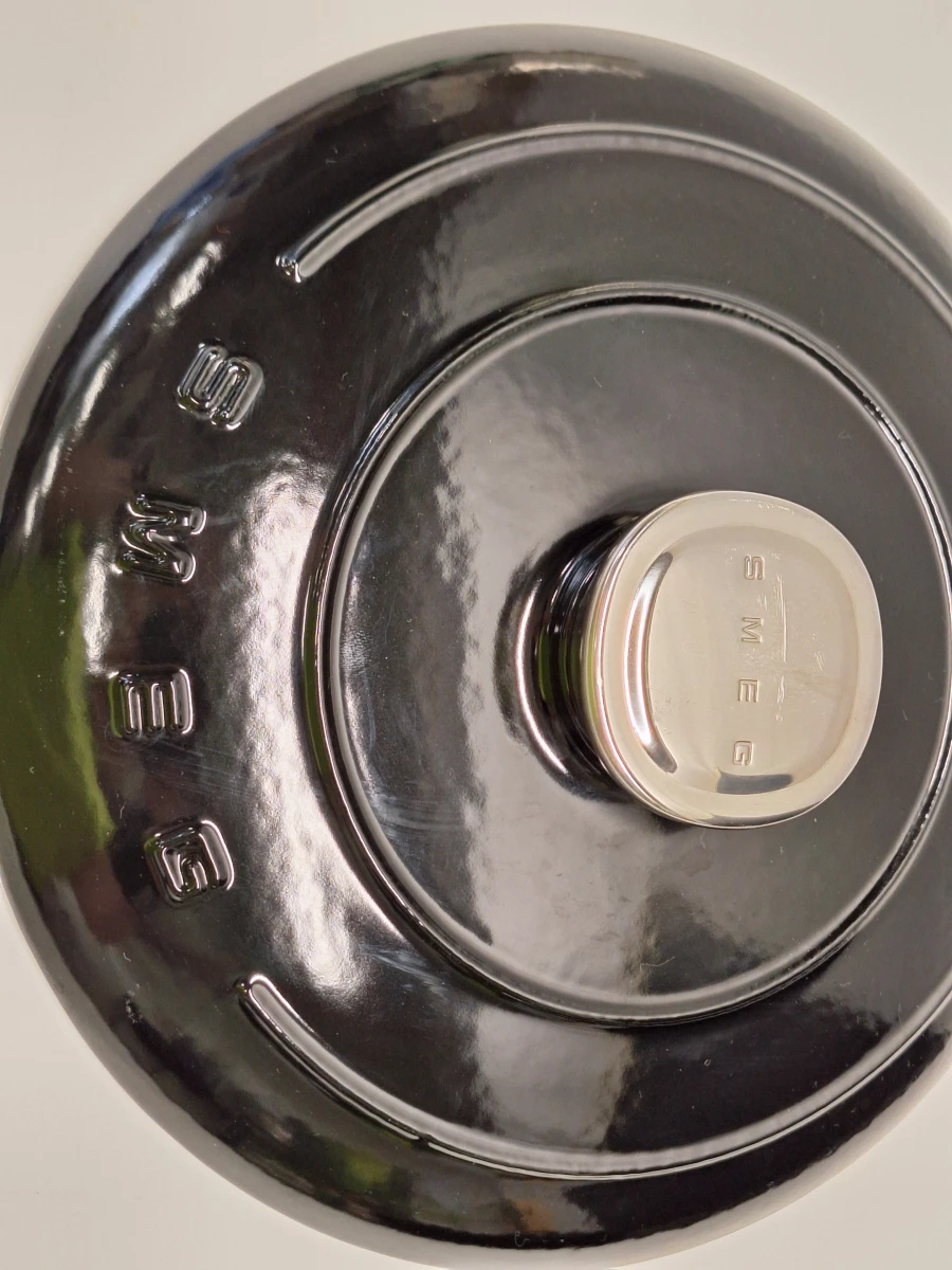 Smeg geëmailleerde gietijzeren braadpan - diameter 26 cm, inhoud 2.2 liter - foto 8
