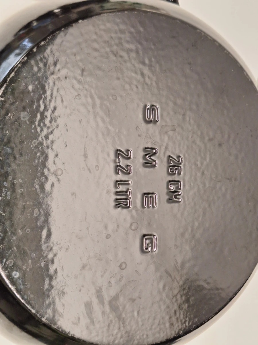 Smeg geëmailleerde gietijzeren braadpan - diameter 26 cm, inhoud 2.2 liter - foto 7