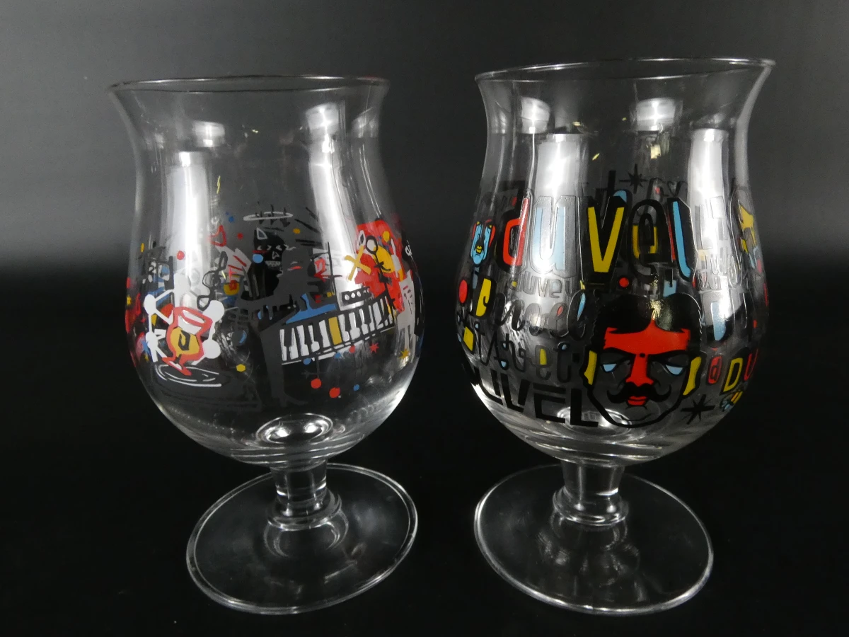 Lot Duvel-bierglazen met speciale edities. - foto 2